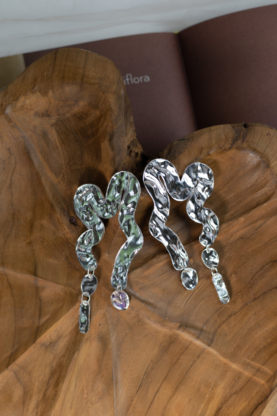 Vyne Silver Wave